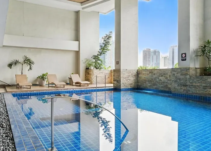Coastal In Kl Tower Serviced Residences, Greenbelt, Makati! Maximum Capacity 5 Pax! Apartment Manila