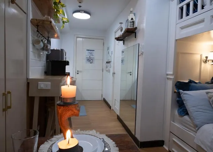 Coastal In Kl Tower Serviced Residences, Greenbelt, Makati! Maximum Capacity 5 Pax! Apartment
