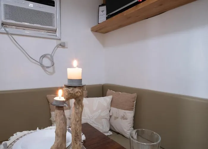 Apartment Coastal In Kl Tower Serviced Residences, Greenbelt, Makati! Maximum Capacity 5 Pax!